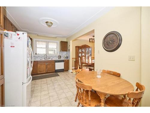 87 Southworth Street, Welland, ON - Indoor Photo Showing Dining Room