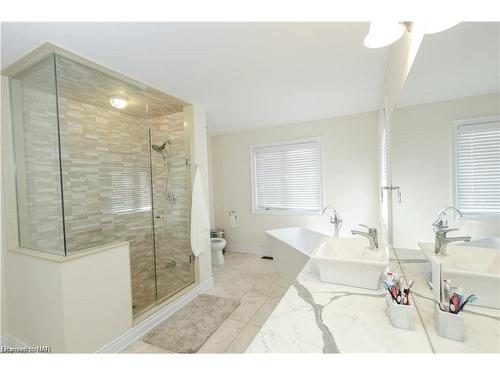 11 Cirillo Street, Brampton, ON - Indoor Photo Showing Bathroom