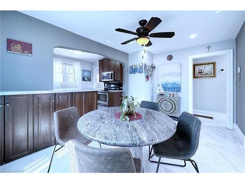 15 Oakridge Crescent, Port Colborne, ON - Indoor Photo Showing Dining Room