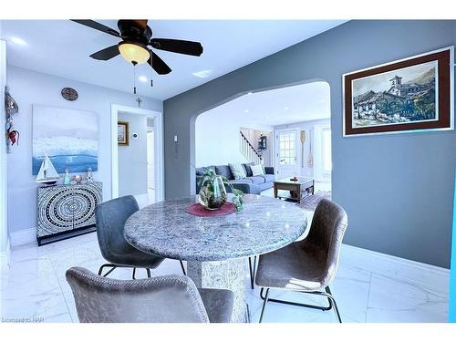 15 Oakridge Crescent, Port Colborne, ON - Indoor Photo Showing Dining Room