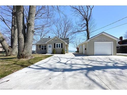 15 Oakridge Crescent, Port Colborne, ON - Outdoor With Facade