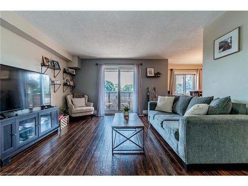 320-72 Main Street E, Port Colborne, ON - Indoor Photo Showing Living Room