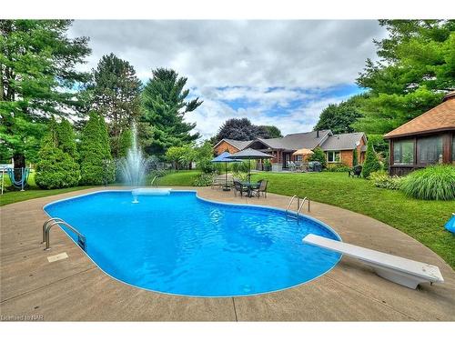 1 Alder Crescent, Pelham, ON - Outdoor With In Ground Pool With Backyard