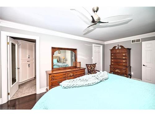 1 Alder Crescent, Pelham, ON - Indoor Photo Showing Bedroom