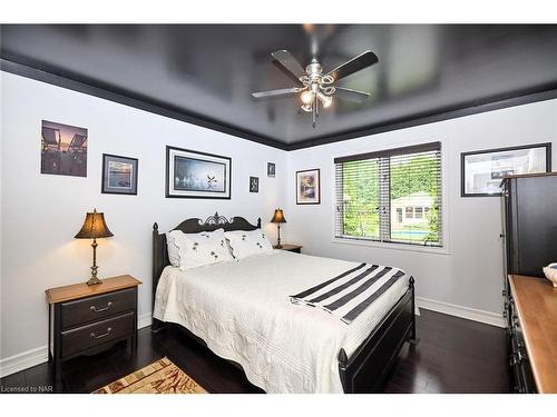 1 Alder Crescent, Pelham, ON - Indoor Photo Showing Bedroom