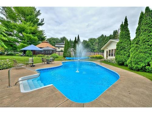 1 Alder Crescent, Pelham, ON - Outdoor With In Ground Pool With Backyard