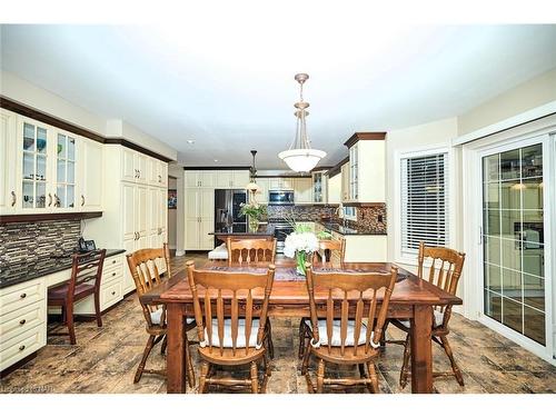 119 Sandra Drive Drive, Fenwick, ON - Indoor Photo Showing Dining Room