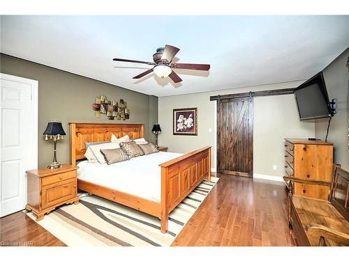 119 Sandra Drive Drive, Fenwick, ON - Indoor Photo Showing Bedroom