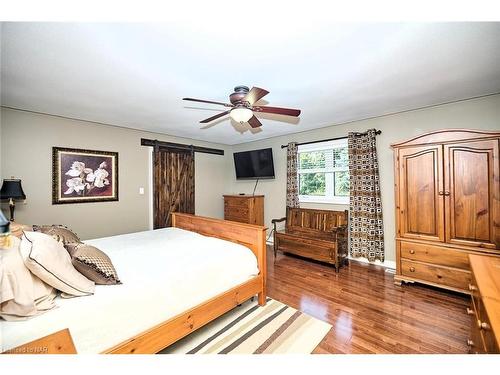 119 Sandra Drive Drive, Fenwick, ON - Indoor Photo Showing Bedroom