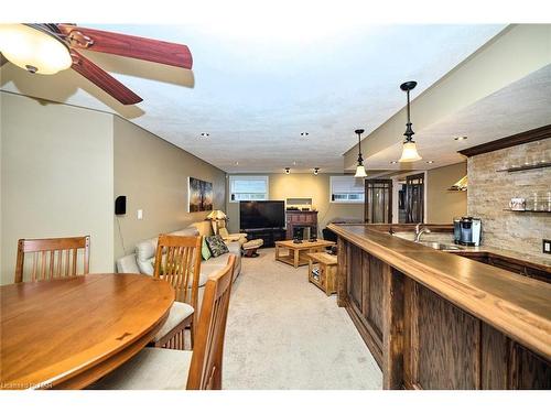 119 Sandra Drive Drive, Fenwick, ON - Indoor Photo Showing Dining Room