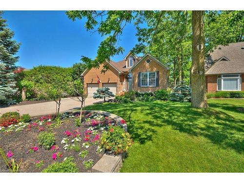 7 Scottdale Court, Fonthill, ON - Outdoor