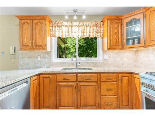 73080 Kilts Road, Wainfleet, ON - Indoor Photo Showing Kitchen