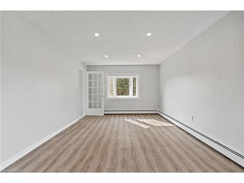 528 South Pelham Road, Welland, ON - Indoor Photo Showing Other Room