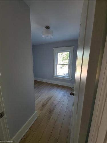 57 Oakland Avenue, Welland, ON - Indoor Photo Showing Other Room