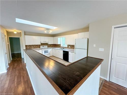 46 Margery Avenue, St. Catharines, ON - Indoor Photo Showing Kitchen With Double Sink