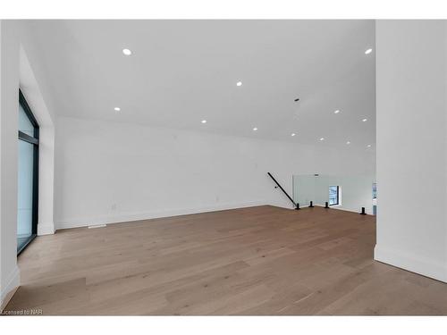 360 Beechwood Avenue, Fort Erie, ON - Indoor Photo Showing Other Room