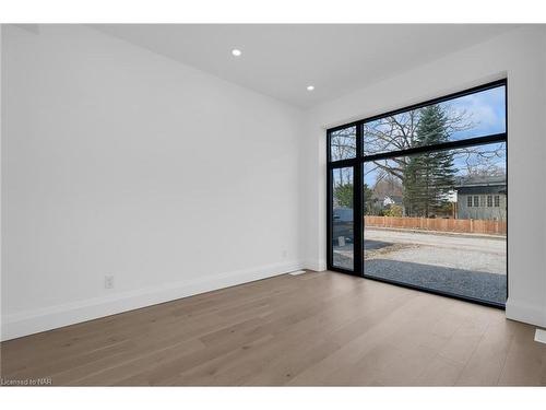 360 Beechwood Avenue, Fort Erie, ON - Indoor Photo Showing Other Room