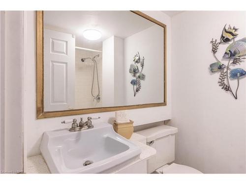 134 Haun Road, Crystal Beach, ON - Indoor Photo Showing Bathroom