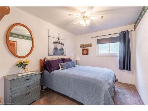 134 Haun Road, Crystal Beach, ON - Indoor Photo Showing Bedroom