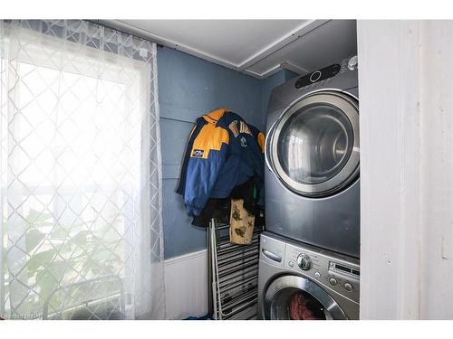 539 King Street, Welland, ON - Indoor Photo Showing Laundry Room