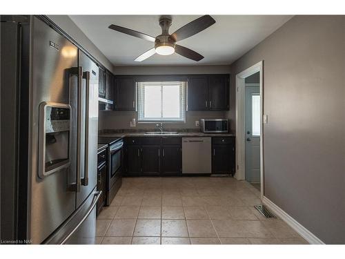 8079 Post Road, Niagara Falls, ON - Indoor Photo Showing Kitchen With Stainless Steel Kitchen