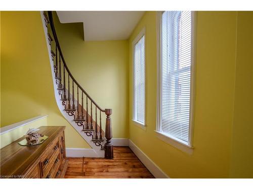 348 Ridge Road N, Ridgeway, ON - Indoor Photo Showing Other Room