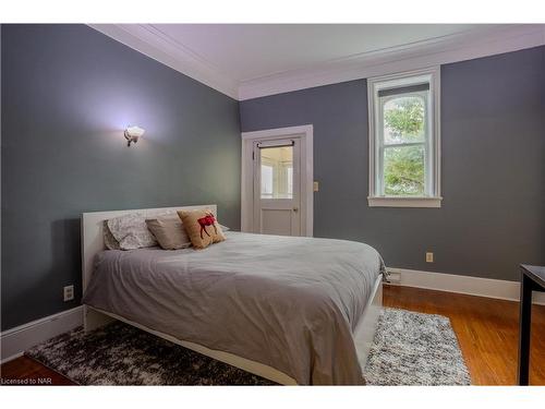 348 Ridge Road N, Ridgeway, ON - Indoor Photo Showing Bedroom