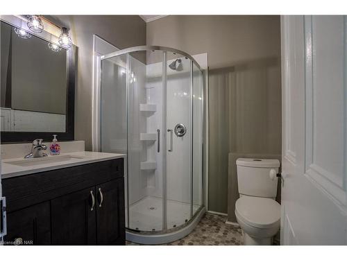 348 Ridge Road N, Ridgeway, ON - Indoor Photo Showing Bathroom