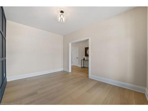 Lot 24-6140 Curlin Crescent, Niagara Falls, ON - Indoor Photo Showing Other Room