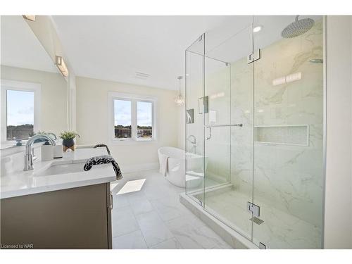 Lot 24-6140 Curlin Crescent, Niagara Falls, ON - Indoor Photo Showing Bathroom