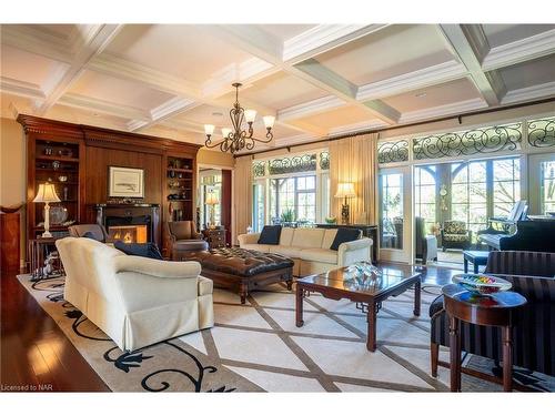 2180 Dominion Road, Ridgeway, ON - Indoor Photo Showing Living Room With Fireplace