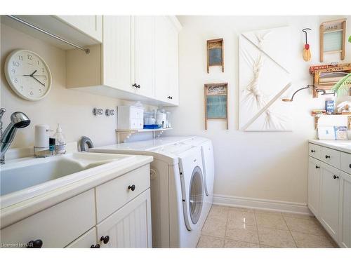 2180 Dominion Road, Ridgeway, ON - Indoor Photo Showing Laundry Room