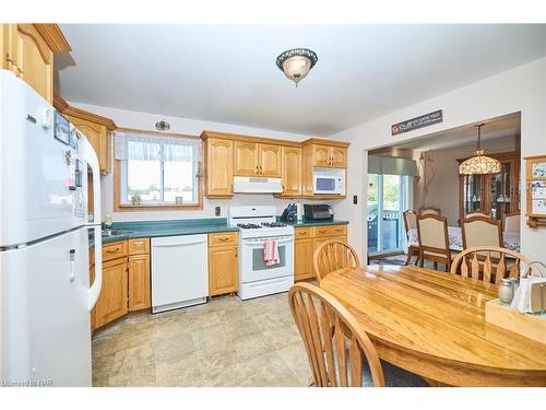 30 Janet Street, Port Colborne, ON - Indoor Photo Showing Kitchen