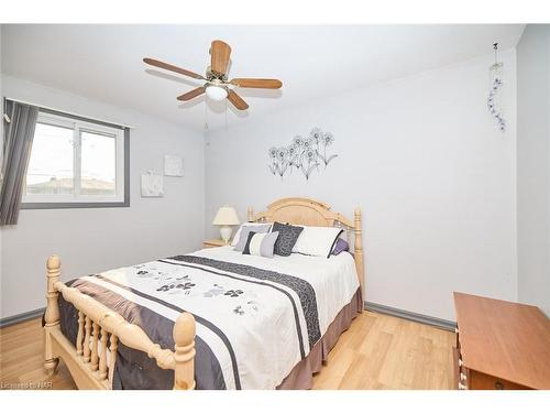 30 Janet Street, Port Colborne, ON - Indoor Photo Showing Bedroom