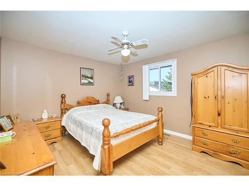 30 Janet Street, Port Colborne, ON - Indoor Photo Showing Bedroom