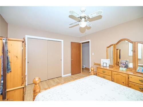 30 Janet Street, Port Colborne, ON - Indoor Photo Showing Bedroom