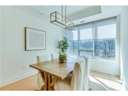 102-77 Yates Street, St. Catharines, ON - Indoor Photo Showing Dining Room