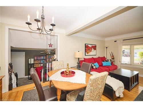 1216 Benner Avenue, Fort Erie, ON - Indoor Photo Showing Dining Room