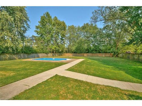 1216 Benner Avenue, Fort Erie, ON - Outdoor With In Ground Pool With Backyard