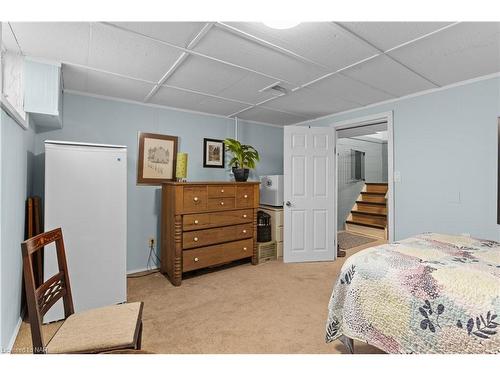 236 North Street, Fort Erie, ON - Indoor Photo Showing Bedroom