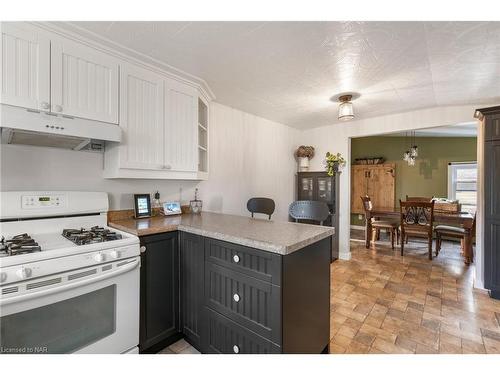 768 Bernard Avenue, Ridgeway, ON - Indoor Photo Showing Kitchen