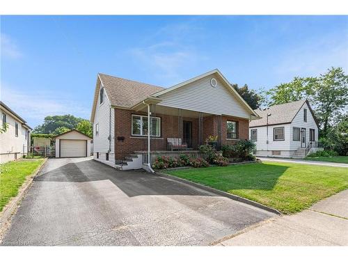 6688 Bellevue Street, Niagara Falls, ON - Outdoor With Facade