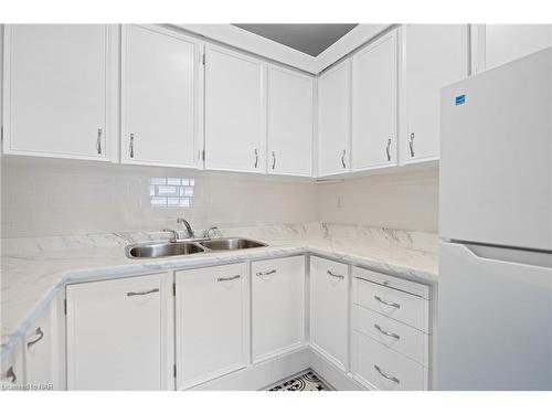 203-253 Fitch Street, Welland, ON - Indoor Photo Showing Kitchen With Double Sink