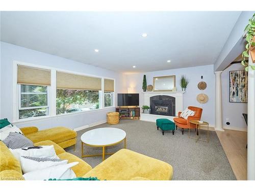 60 Tennessee Avenue, Port Colborne, ON - Indoor Photo Showing Living Room With Fireplace