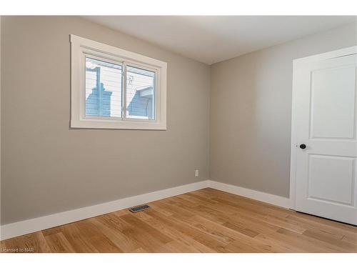 148 Young Street, Welland, ON - Indoor Photo Showing Other Room