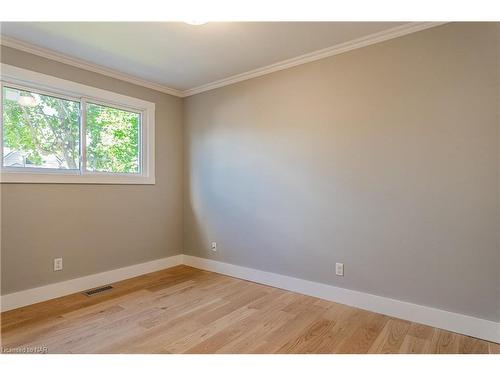 148 Young Street, Welland, ON - Indoor Photo Showing Other Room