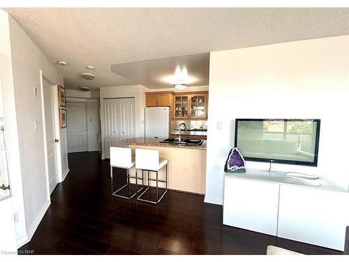 Ph5-3130 Yonge Street, Toronto, ON - Indoor Photo Showing Kitchen