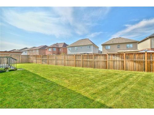 8404 Sumac Court, Niagara Falls, ON - Outdoor With Backyard