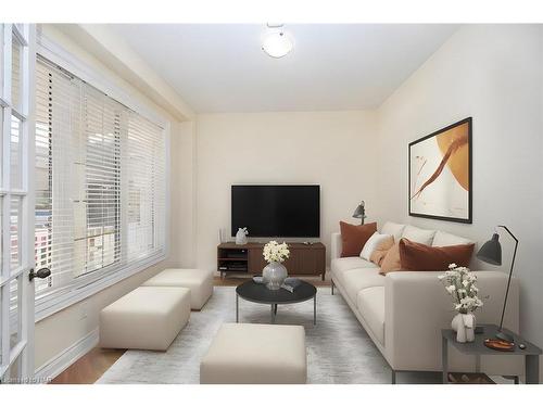 8404 Sumac Court, Niagara Falls, ON - Indoor Photo Showing Living Room