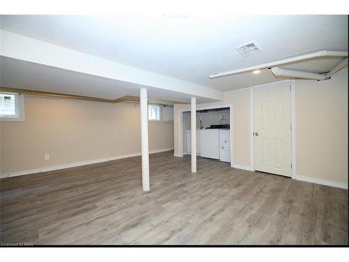 30 Mcalpine Avenue S, Welland, ON - Indoor Photo Showing Basement